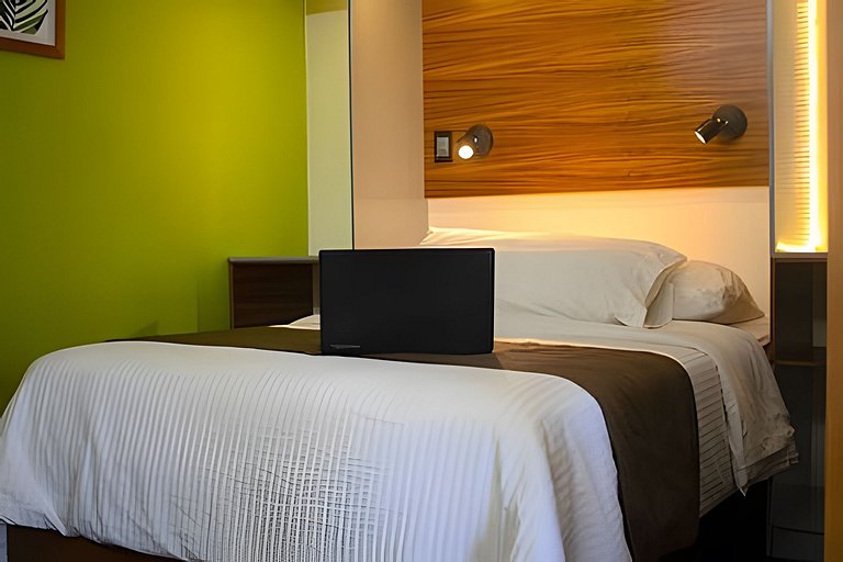 Poolside Suite Celaya