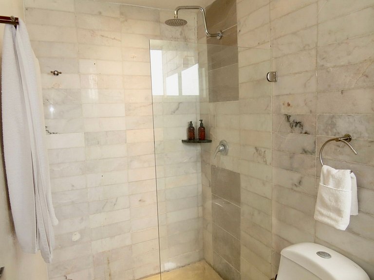 "Loft de ensueño 2ndHome: vive el lujo"