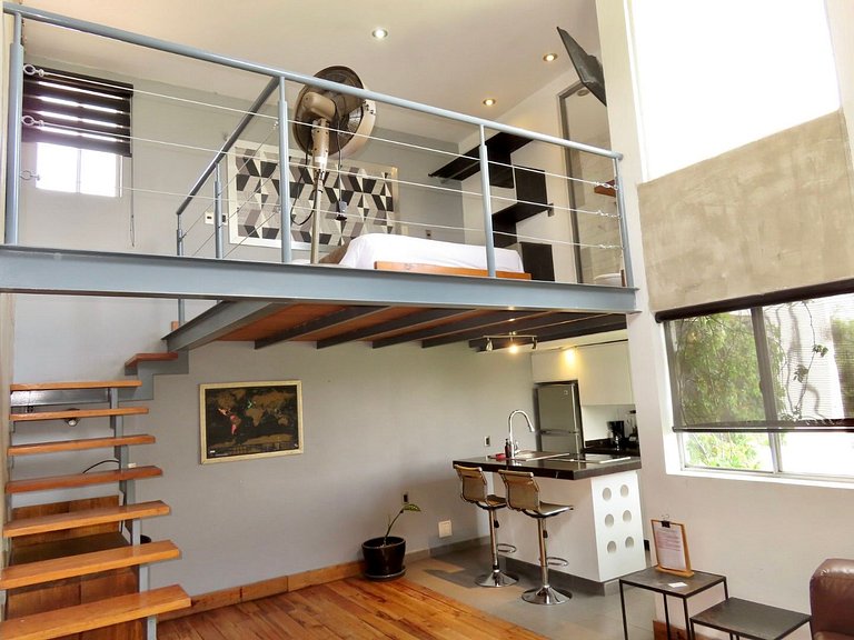"Loft de ensueño 2ndHome: vive el lujo"